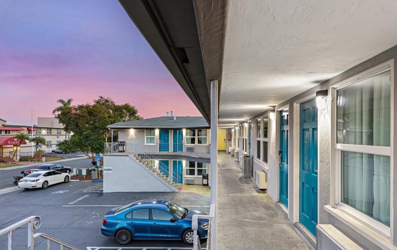Hotel Point Loma Сан Диего Екстериор снимка